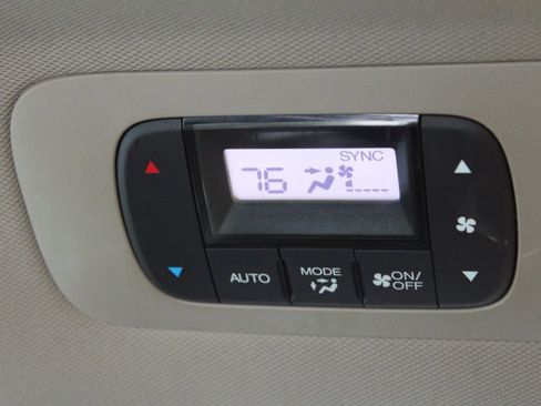 Used 2015 Honda Odyssey Touring image 29