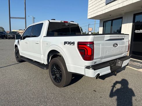 Used 2025 Ford F150 Lariat w/ Equipment Group 502A High AWD/4WD image 7