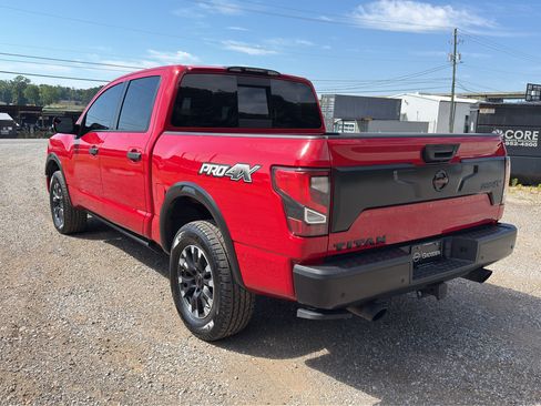 Used 2020 Nissan Titan PRO-4X w/ Pro-4x Convenience Package AWD/4WD image 5