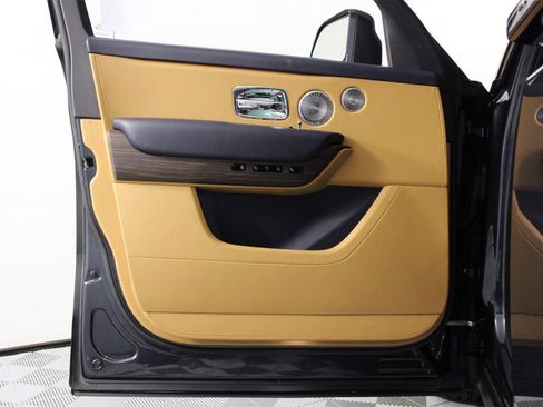 Certified 2024 Rolls-Royce Cullinan image 11