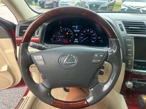 Used 2010 Lexus LS 460 AWD image 17