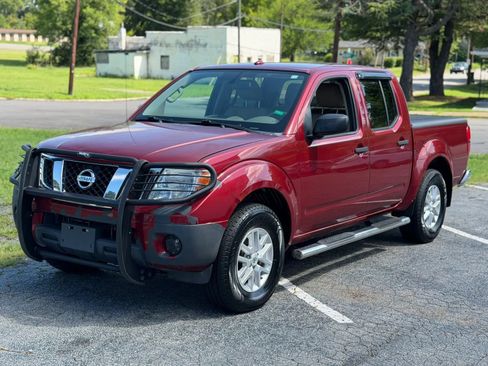 Used 2016 Nissan Frontier SV AWD/4WD image 1