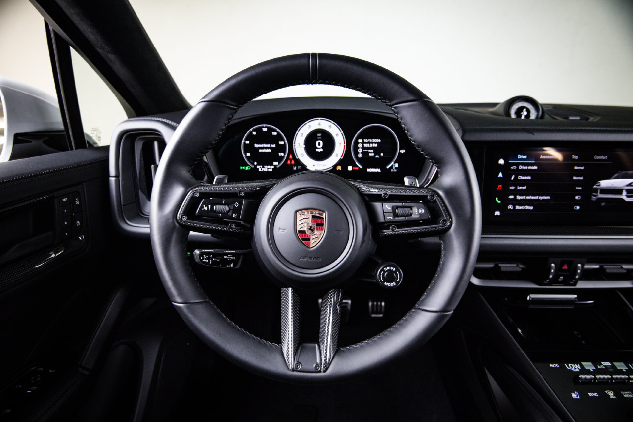 Certified 2026 Porsche Cayenne GTS AWD/4WD image 26