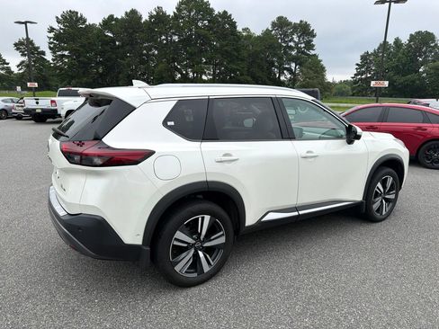 Used 2023 Nissan Rogue SL w/ SL Premium Package AWD/4WD image 10