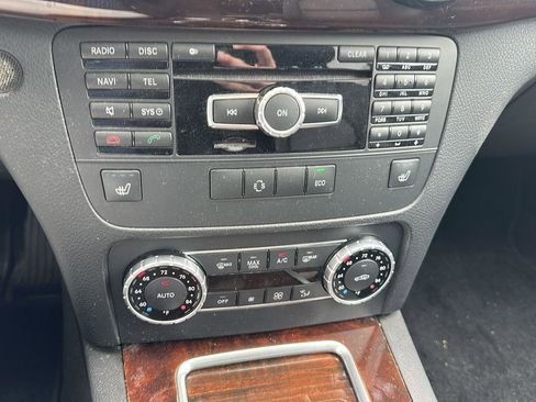 Used 2014 Mercedes-Benz GLK 350 4MATIC image 18