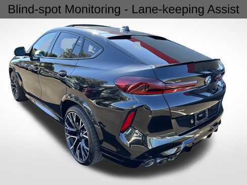Used 2022 BMW X6 M image 8