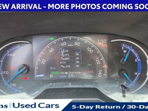 Used 2021 Toyota RAV4 XSE AWD/4WD image 13