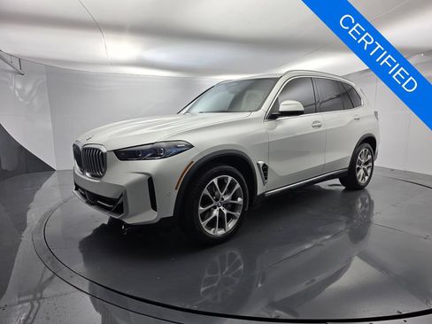 Certified 2024 BMW X5 sDrive40i w/ Premium Package RWD image 8