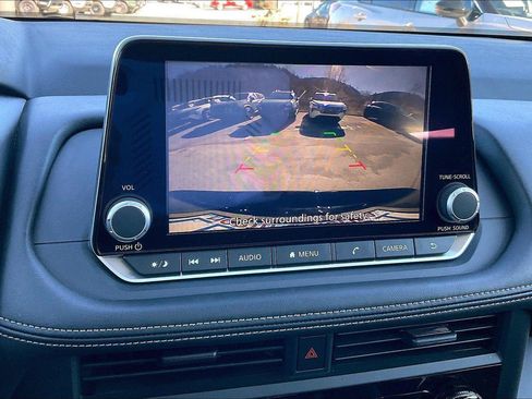 Certified 2025 Nissan Rogue S image 21