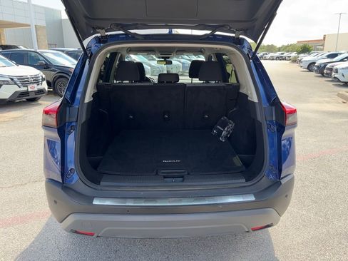 Used 2023 Nissan Rogue SV FWD image 29