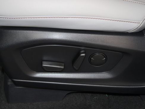 New 2026 Ford Explorer Active w/ Active Comfort Package RWD image 20