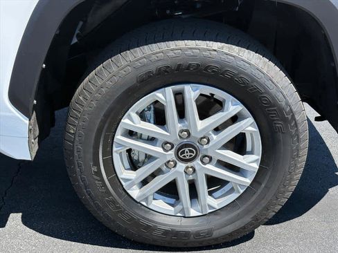 Used 2025 Toyota Tundra SR5 w/ SR5 Premium Package image 32