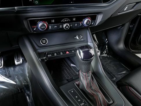 Used 2025 Audi Q3 2.0T Premium Plus w/ Premium Plus Package image 18