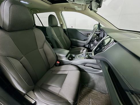 Used 2023 Subaru Outback Premium image 32