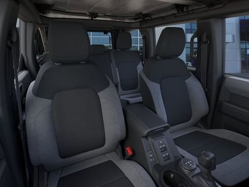New 2025 Ford Bronco 4-Door AWD/4WD image 10