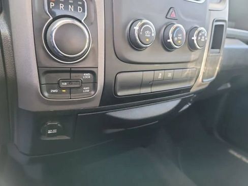 Used 2016 RAM 1500 Express AWD/4WD image 16