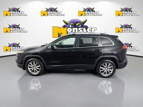 Used 2018 Jeep Cherokee Limited AWD/4WD image 8