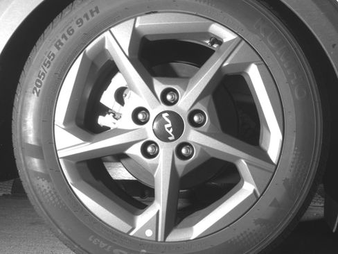 Used 2025 Kia K4 LXS image 15