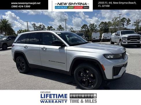 New 2026 Jeep Grand Cherokee Limited w/ Limited Altitude Package RWD image 1