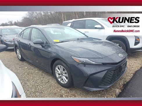 Used 2025 Toyota Camry Hybrid image 24