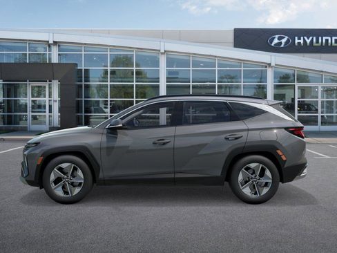 New 2026 Hyundai Tucson SEL image 3