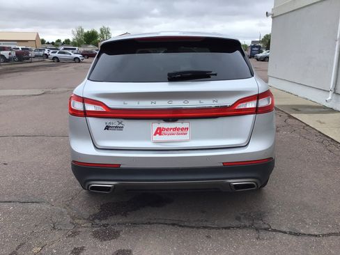 Used 2016 Lincoln MKX Premiere FWD image 5