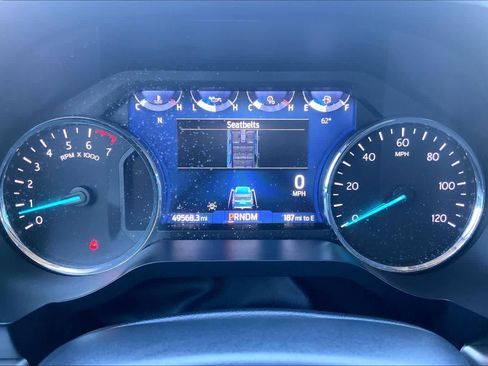 Used 2022 Ford Expedition XLT image 25