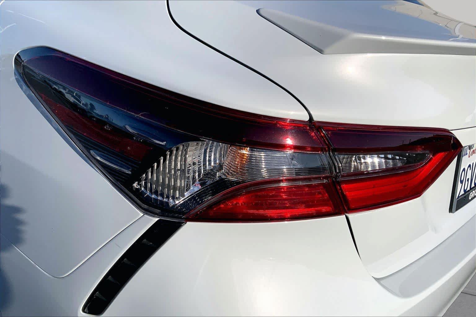 Used 2023 Toyota Camry SE w/ Convenience Package FWD image 28