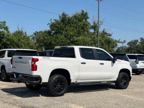Used 2021 Chevrolet Silverado 1500 LT Trail Boss w/ Convenience Package II AWD/4WD image 5