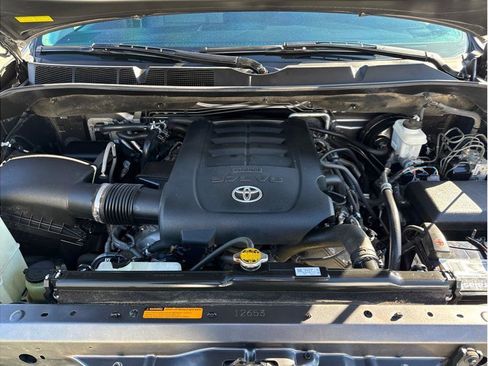 Used 2016 Toyota Sequoia Limited image 39