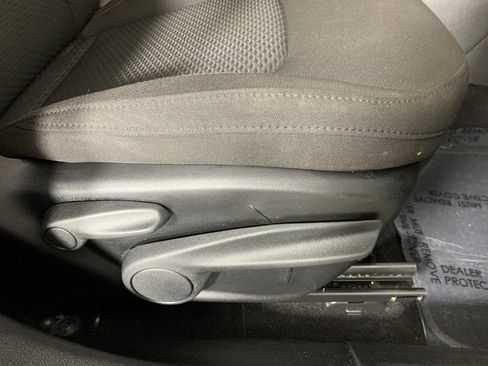 Used 2022 Jeep Compass Sport image 23