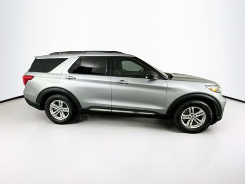Used 2022 Ford Explorer XLT w/ Class IV Trailer Tow Package RWD image 10