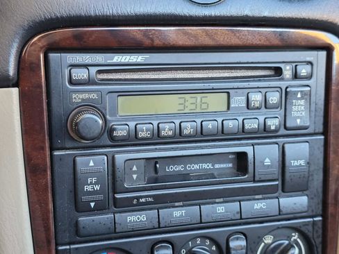 Used 2000 MAZDA MX-5 Miata LS image 13