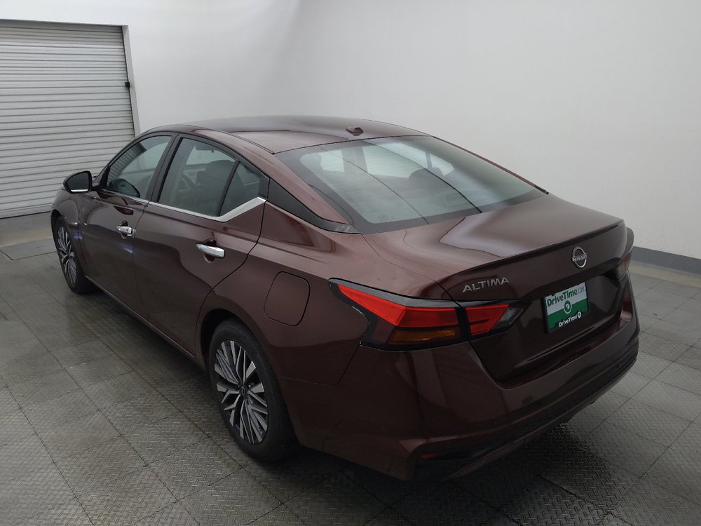 Used 2025 Nissan Altima 2.5 SV FWD image 5