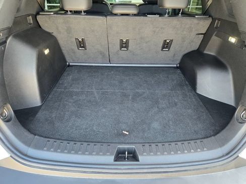Used 2025 Chevrolet Equinox LT w/ Convenience Package II FWD image 30