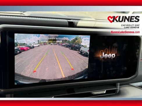 Used 2026 Jeep Wrangler Unlimited Rubicon AWD/4WD image 39