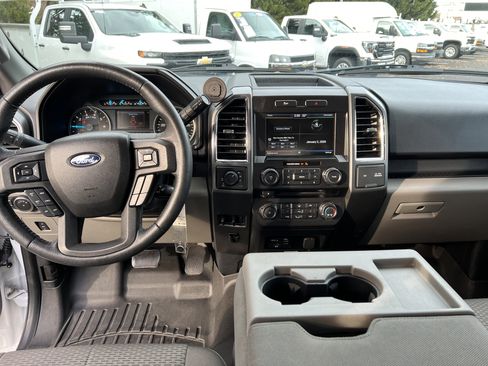Used 2015 Ford F150 XLT w/ Equipment Group 302A Luxury image 28