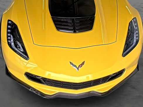 Used 2017 Chevrolet Corvette Z06 RWD image 16