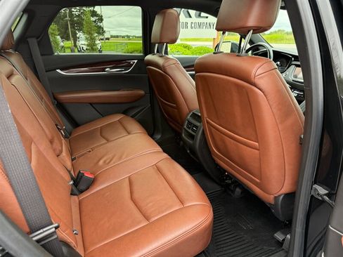 Used 2019 Cadillac XT5 Luxury AWD/4WD image 13