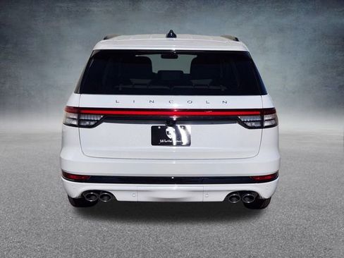 New 2026 Lincoln Aviator AWD w/ Jet Appearance Package image 6