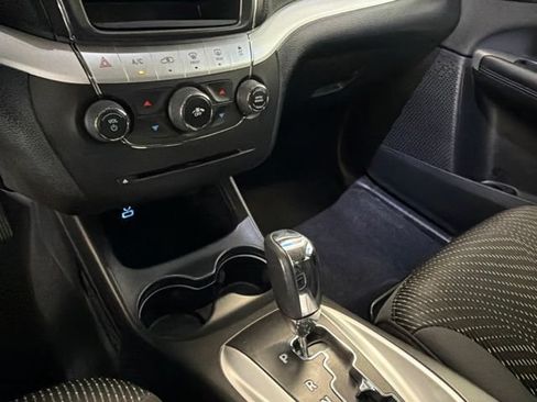 Used 2017 Dodge Journey Crossroad AWD/4WD image 16