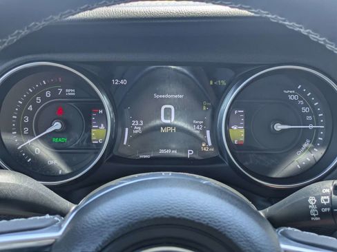 Used 2023 Jeep Wrangler Unlimited Sahara AWD/4WD image 30