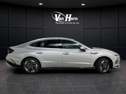 New 2026 Hyundai Sonata SEL image 2