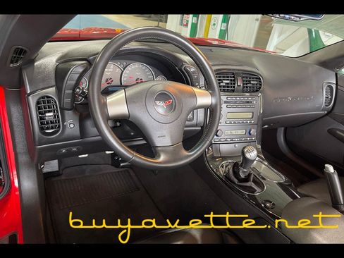 Used 2008 Chevrolet Corvette Convertible RWD image 16