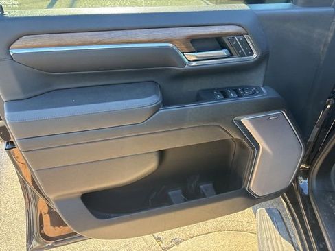 Used 2024 Chevrolet Silverado 3500 High Country w/ High Country Premium Package image 26