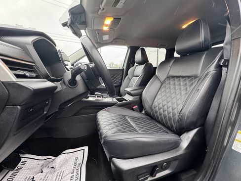 Used 2024 Mitsubishi Outlander SEL image 10