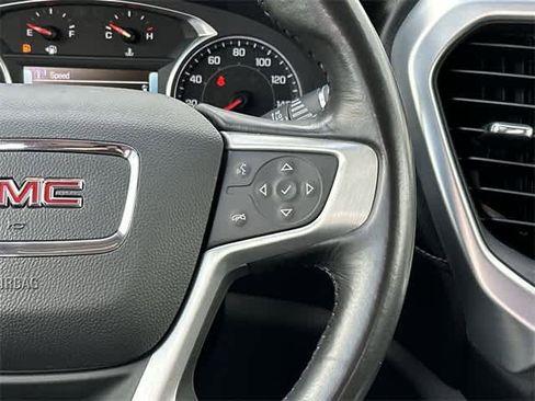 Used 2018 GMC Acadia SLT image 10