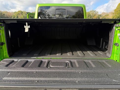 New 2025 Jeep Gladiator Rubicon w/ Convenience Group image 29