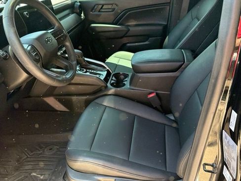 Used 2024 Chevrolet Colorado Trail Boss w/ Advanced Trailering Package AWD/4WD image 10