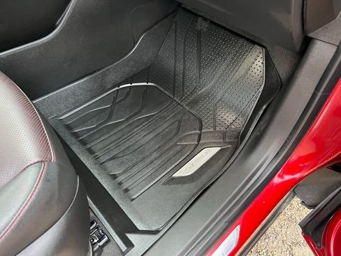 Used 2023 Chevrolet Blazer RS w/ Enhanced Convenience Package image 8